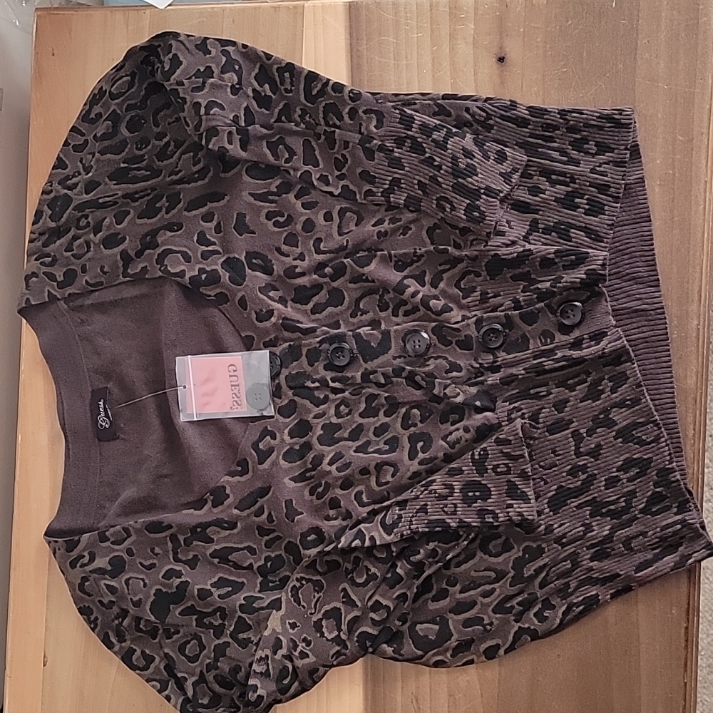 NWTs Guess Brown and Black Leopard Print Light Cardigan Size XL